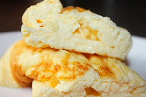 Frittata con formaggio e panna acida