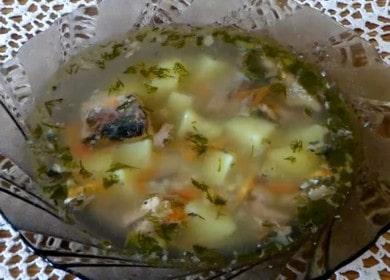 Cucinare una deliziosa zuppa di pesce in scatola: una ricetta con foto passo dopo passo!