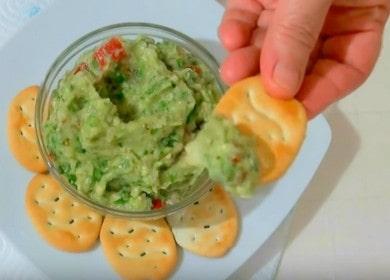 La ricetta classica per la salsa di guacamole con avocado: cucinare con foto passo dopo passo.