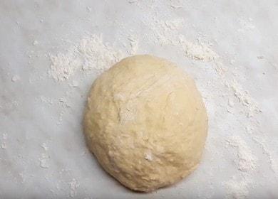 Идеалният сладкиш за пайове без мая в мляко: подгответе стъпка по стъпка рецепта със снимка.