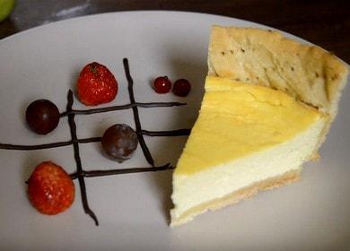 Το πιο λεπτό cheesecake με mascarpone: μαγειρεύουμε σύμφωνα με τη συνταγή με φωτογραφίες βήμα προς βήμα.