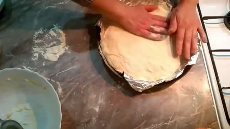 Upang makagawa ng mga Uzbek cake sa oven, maghanda ng isang magkaroon ng amag