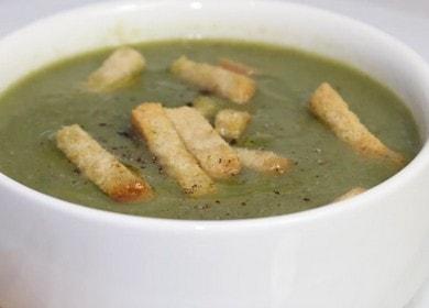 Kochen Sie eine leckere Suppe mit Spinat nach einem Schritt-für-Schritt-Rezept mit einem Foto.