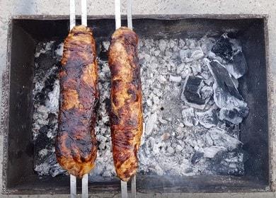 Paano malaman kung paano lutuin ang masarap na Karski kebab 🍢