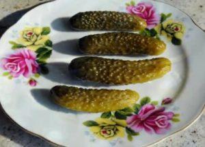 simpleng pag-pickling ng malamig na mga pipino
