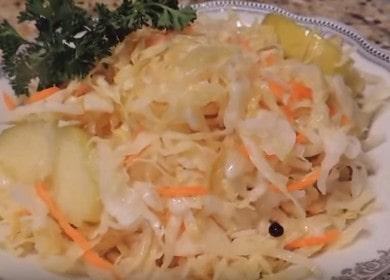 Sauerkraut na may mansanas at pulot 🍎