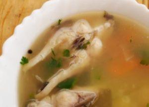 συνταγή για νόστιμη κλασική σούπα ψαριών