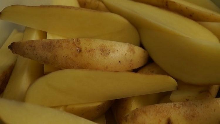 ψιλοκόψτε τις πατάτες